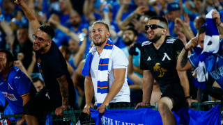 Феновете на Левски изкупиха билетите за централния Сектор А преди