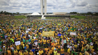 Милиони бразилци на протест срещу Русеф и корупцията 