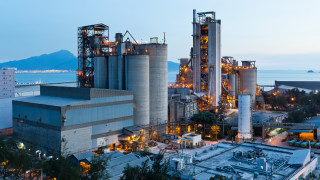 Най големият производител на цимент в света френската компания Lafarge се