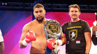 Тежката ръка на Бруно Чавес не пожали Томас Бриджуотър