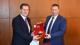 Британският министър на имиграцията пристигна на визита у нас