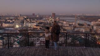 Колапс на Десния бряг на Киев: няма ток, вода и транспорт