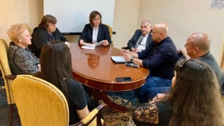 Председателката на БСП Корнелия Нинова днес е посетила област Стара