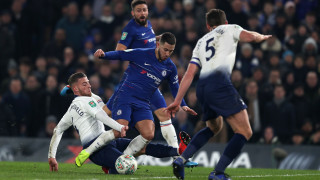 Британското издание Мирър твърди че Манчестър Юнайтед е възобновил интереса