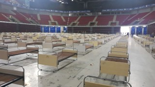 Спортната зала Колодрум в Пловдив стана полева болница за днес