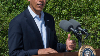Обама осъди насилието в Египет и отмени общи учения