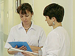 Две минимални заплати за медсестрите обещал Желев