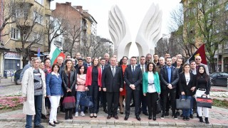 Наглост и политически цинизъм е искането на Турция за изучаване