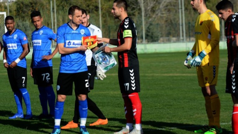 Силен Черно море удари Вардар в контрола