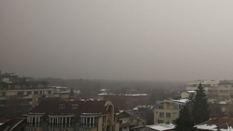 Въздухът в София не става все по-мръсен, а относително по-чист,
