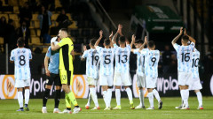 Аржентина измъкна победата в дербито с Уругвай