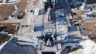 Ракета "Союз" с 38 сателита излетя от Байконур