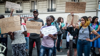 Парижката полиция задържа в неделя 175 души на бул Шанз Елизе за