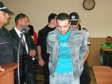 Оставиха в ареста убиеца на таксиджията от Пловдив