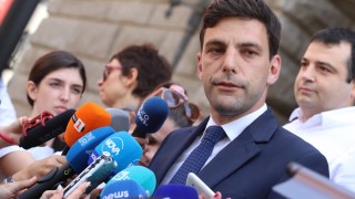 Надяваме се външен министър да е Николай Денков но виждаме