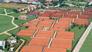 Непрекъснатият валеж от дъжд отново доведе до отмяната на мачовете