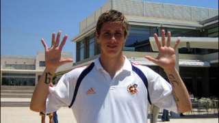 Фернандо Торес продължи договора си с Атлетико (Мадрид)