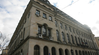Задържаха трима столичани за телефонни измами