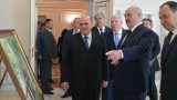 Лукашенко с чистка на началниците на службите в Беларус, сближавал се с Русия