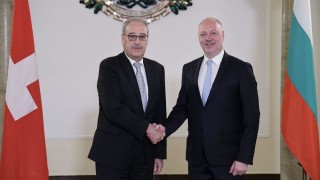 Министър председателят Росен Желязков и ръководителят на Федералния департамент по икономически