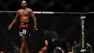 Един от най големите ММА бойци Джон Джоунс каза че