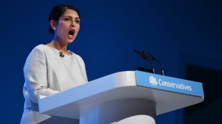 Министърът на вътрешните работи на Великобритания Прити Пател ще обяви