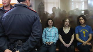 Омбудсманът на Франция застана в подкрепа ня „Pussy Riot”