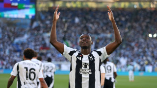 Челси има желание да привлече още един нападател въпреки че