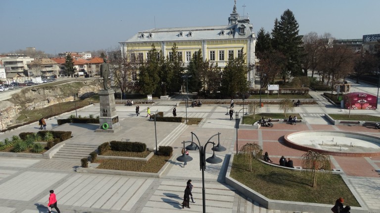 АКФ иска финансова инспекция за застраховката на община Силистра