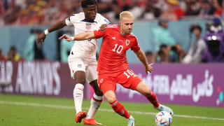 Халфът Аарън Рамзи е продължил договора си с Ница