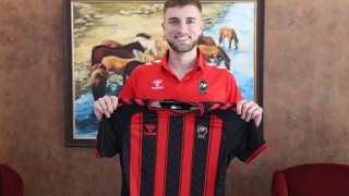 Аржентинският защитник Лучано Скуадроне който през миналия сезон бе играч