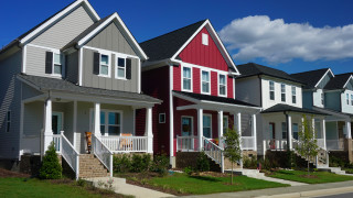 Цените на жилищата в САЩ подскочиха с 24%