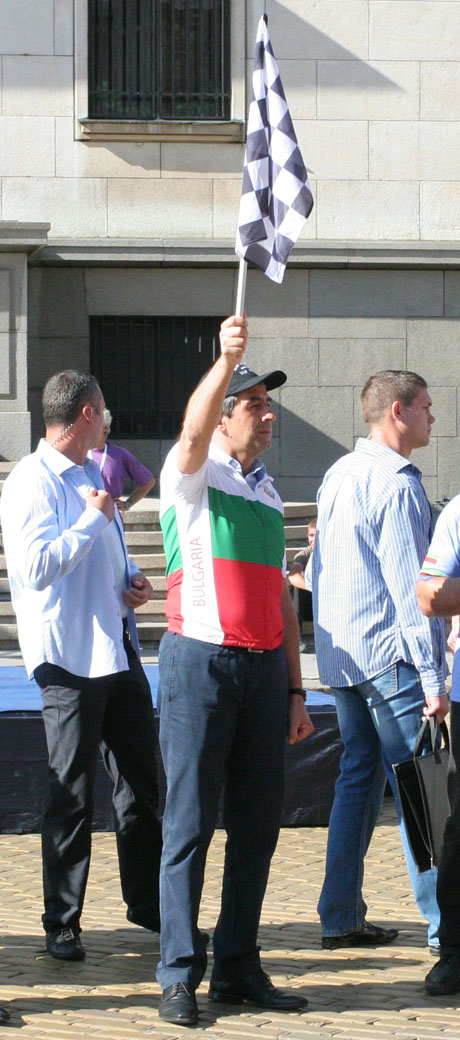 Плевнелиев даде старт на колоездачната Обиколка на България