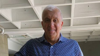 Легендарният сръбски треньор Желко Обрадович демонстрира симпатиите си към баскетболния