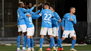 Наполи постигна труден домакински успех Каляри над Каляри с 2 1