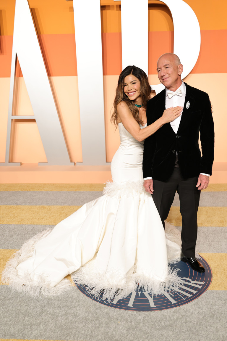 Лорън Санчес и Джеф Безос на празненството на Vanity Fair след Оскари 2025