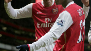 Руснаци с мерак да купят Арсенал