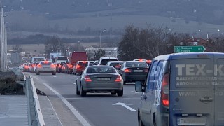 Жители на "Горубляне" блокираха кръстовище на "Цариградско шосе" в София