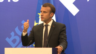 Френският президент Емануел Макрон е склонен на компромис по пакета