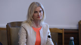 Зарица Динкова: Задачата на министъра е да балансира между потребителите и бизнеса