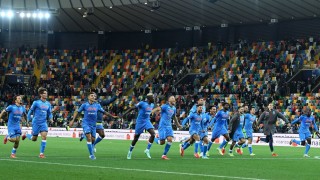 Безгрешният ход на Наполи в Серия А продължава
