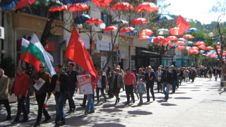 Левицата "възкръсва" на Великден с първомайски митинг