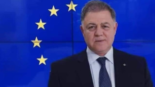 Днес има воля да се смени моделът който обслужва задкулисието