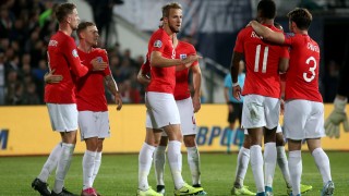 Президентът на Английската футболна асоциация ФА Грег Кларк призова УЕФА