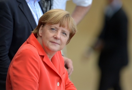 Меркел отива на мач на все още ужасените световни шампиони