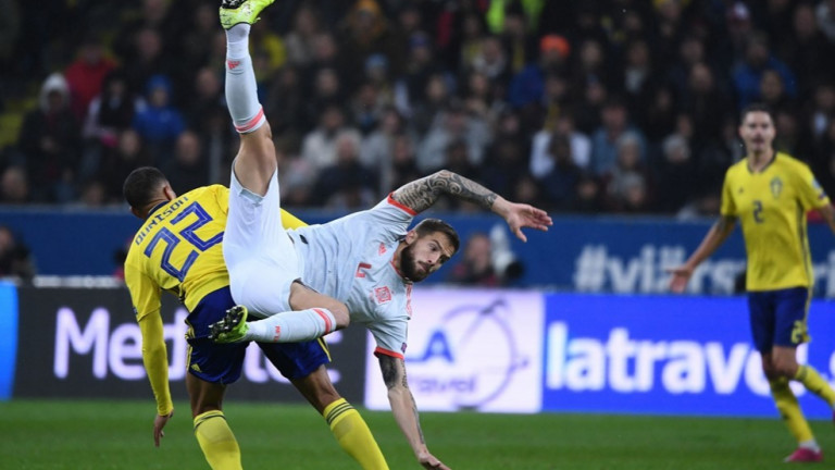 Швеция 1 : 0 Испания 58′ Олсен лови опасен удар