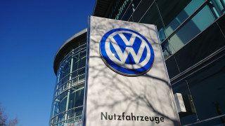 Германският автомобилен производител Volkswagen засега не търси алтернатива за изграждането