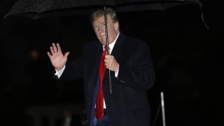 Президентът на САЩ Доналд Тръмп се подготвя да закрие щаба