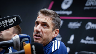 Треньорът на Левски Хулио Веласкес този път няма да прибегне