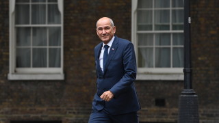 Конституционният съд на Словения блокира правителствения план да направи ваксините